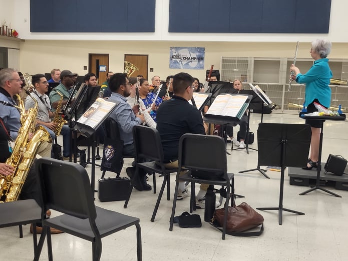 Emily Gurwitz teaching a flute masterclass in San Antonio, Texas